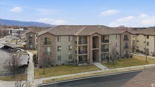 281 W 650 N #B, Centerville, UT 84014