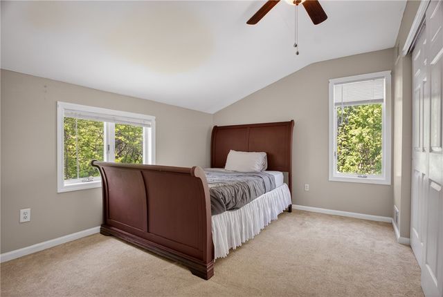59 Hartl Ln, Baldwin Boro, PA 15227