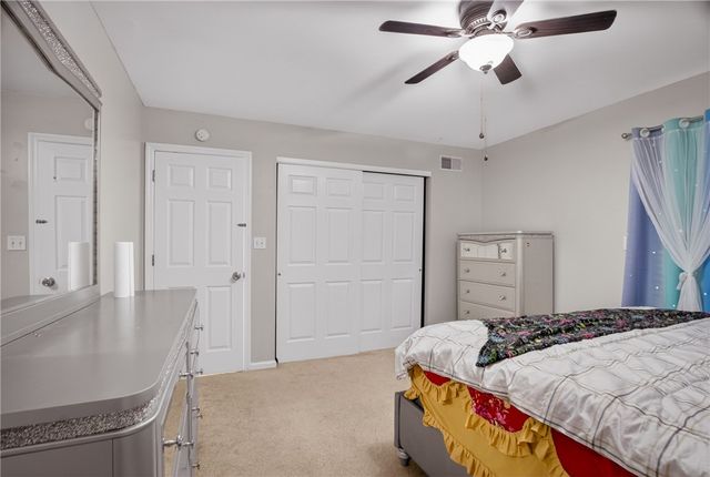 59 Hartl Ln, Baldwin Boro, PA 15227