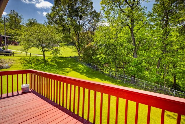 59 Hartl Ln, Baldwin Boro, PA 15227
