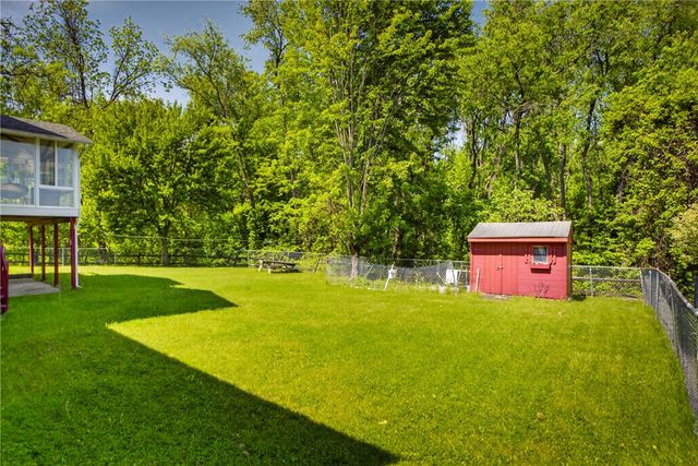 59 Hartl Ln, Baldwin Boro, PA 15227