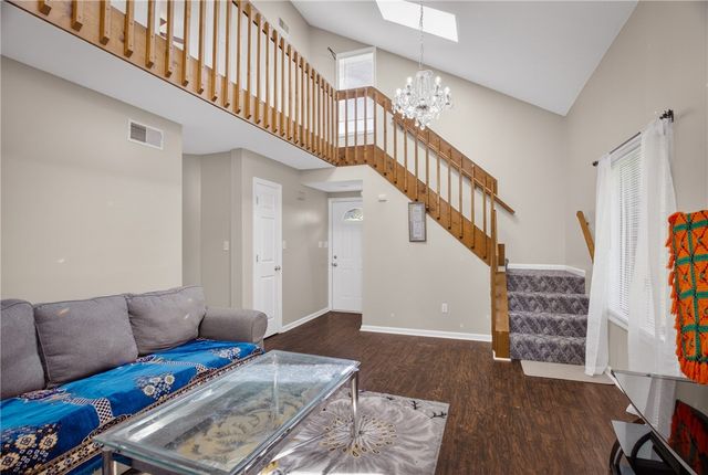 59 Hartl Ln, Baldwin Boro, PA 15227
