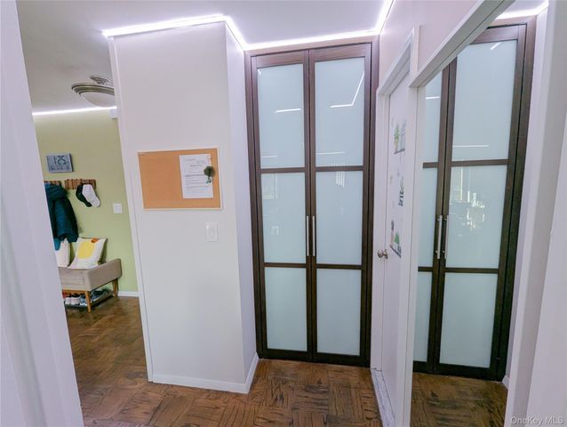 100 E Hartsdale Avenue 4JE, Hartsdale, NY 10530