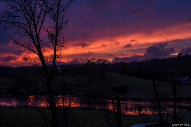 100 E Hartsdale Avenue 4JE, Hartsdale, NY 10530