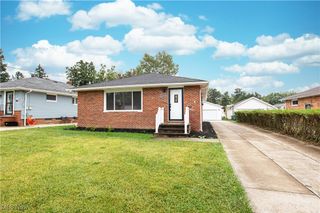 22504 Jennings Street, Warrensville Heights, OH 44128