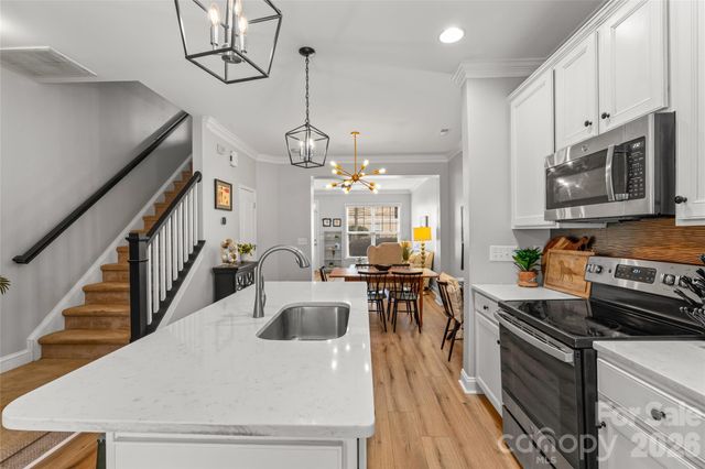 343 Hurston Circle, Charlotte, NC 28208