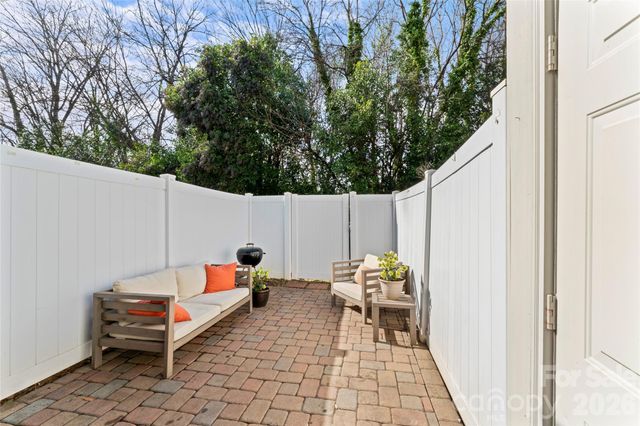 343 Hurston Circle, Charlotte, NC 28208