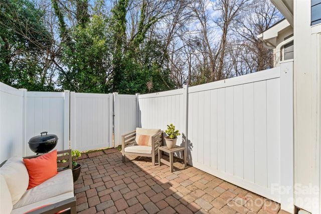 343 Hurston Circle, Charlotte, NC 28208