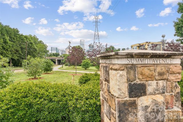 343 Hurston Circle, Charlotte, NC 28208