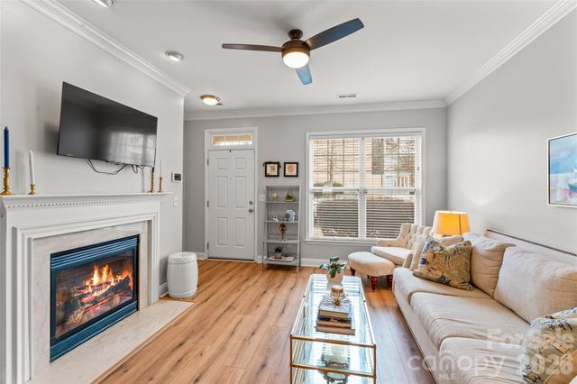 343 Hurston Circle, Charlotte, NC 28208