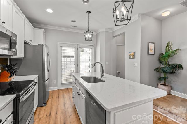 343 Hurston Circle, Charlotte, NC 28208