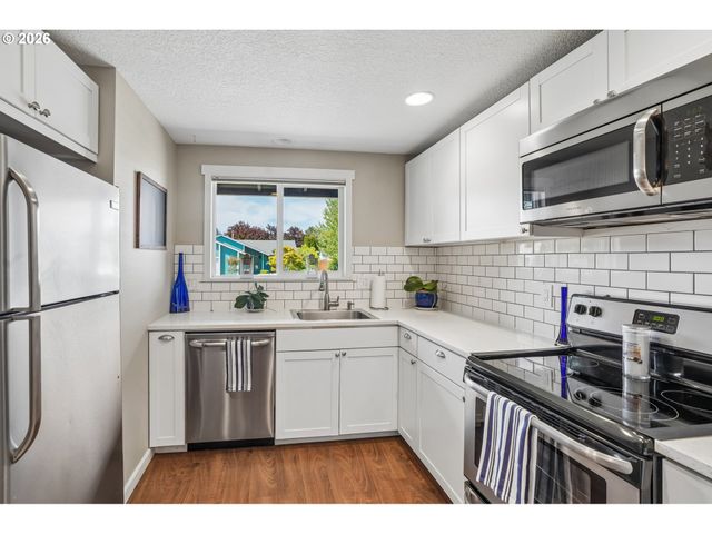 20840 Sw JAY St, Beaverton, OR 97003