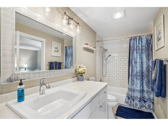 20840 Sw JAY St, Beaverton, OR 97003