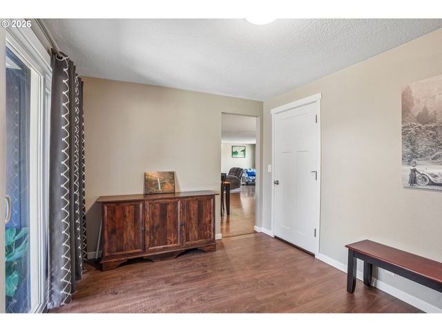 20840 Sw JAY St, Beaverton, OR 97003