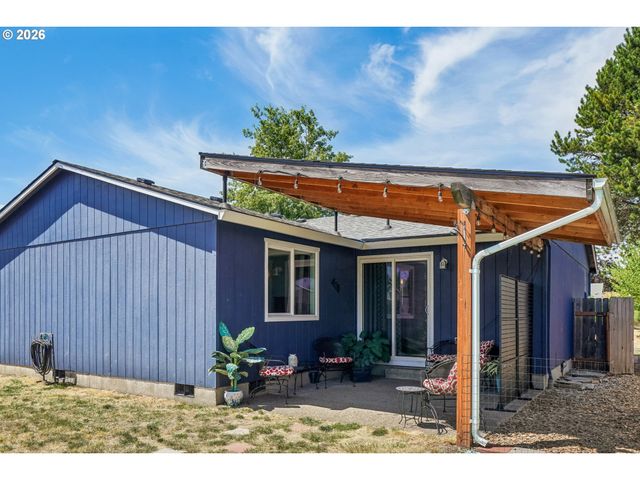 20840 Sw JAY St, Beaverton, OR 97003