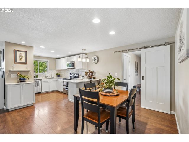20840 Sw JAY St, Beaverton, OR 97003