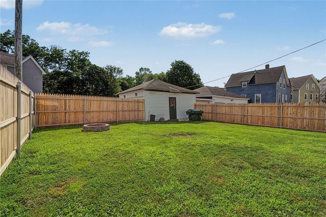 348 Park Place, Woonsocket, RI 02895