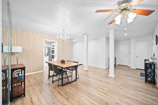 6114 Rollingbrook Drive, Houston, TX 77096