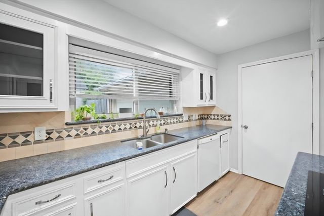 6114 Rollingbrook Drive, Houston, TX 77096