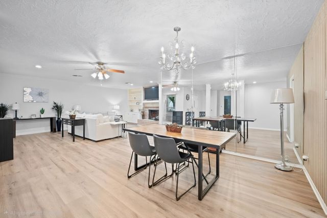 6114 Rollingbrook Drive, Houston, TX 77096