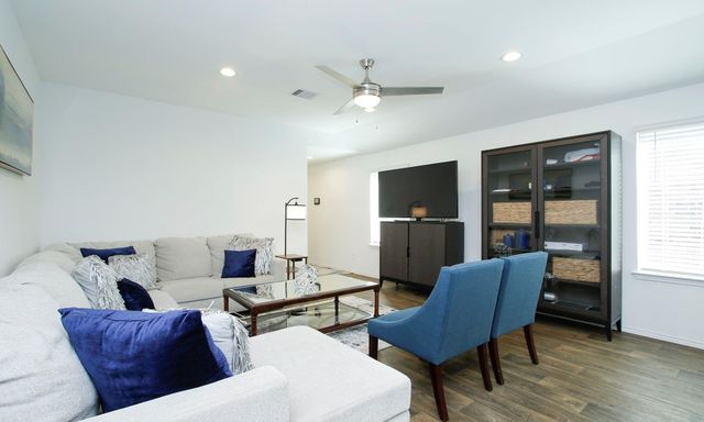 9905 Glenbrook Lane, Magnolia, TX 77354