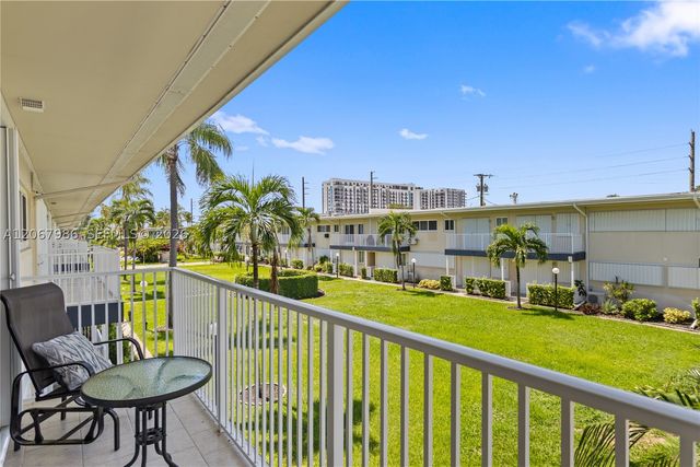 223 S Federal Hwy 60, Dania Beach, FL 33004
