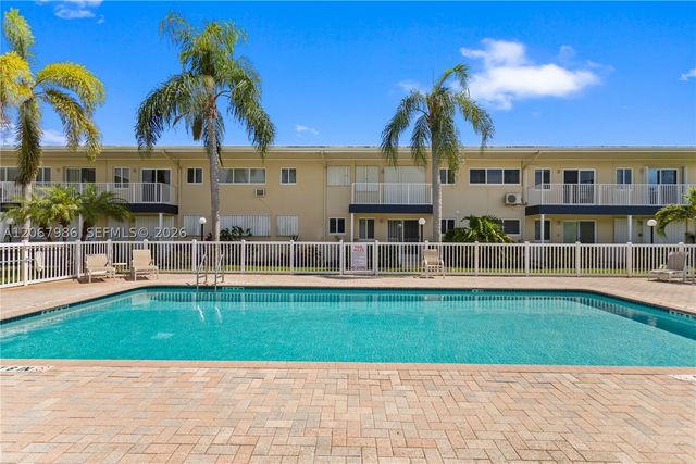 223 S Federal Hwy 60, Dania Beach, FL 33004