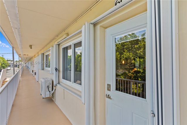 223 S Federal Hwy 60, Dania Beach, FL 33004