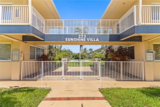 223 S Federal Hwy 60, Dania Beach, FL 33004