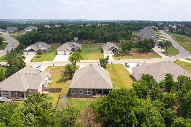 8751 Overlook Drive, Guthrie, OK 73044
