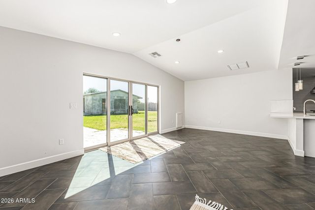 4133 W TOPEKA Drive, Glendale, AZ 85308