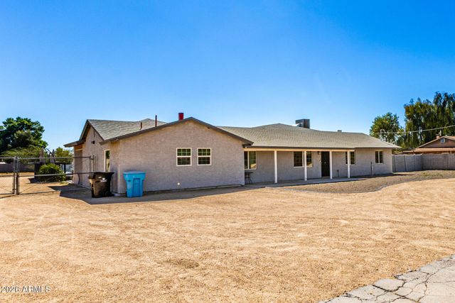 4133 W TOPEKA Drive, Glendale, AZ 85308