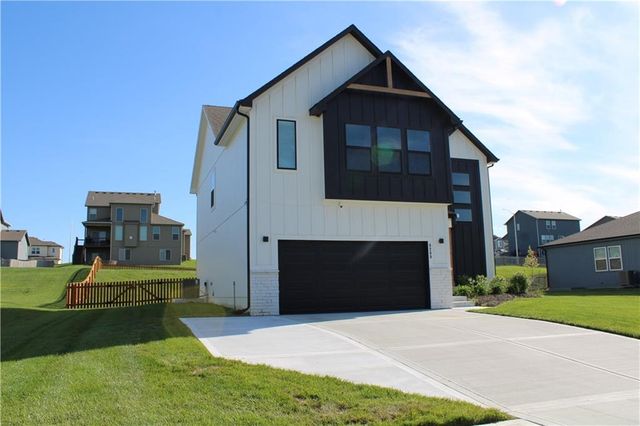 9209 NE 111th Terrace, Kansas City, MO 64157
