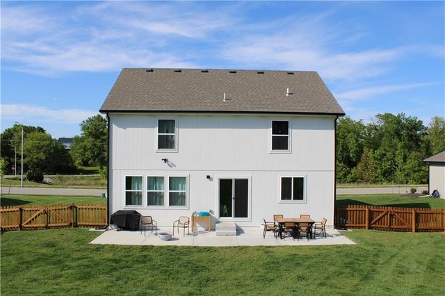 9209 NE 111th Terrace, Kansas City, MO 64157