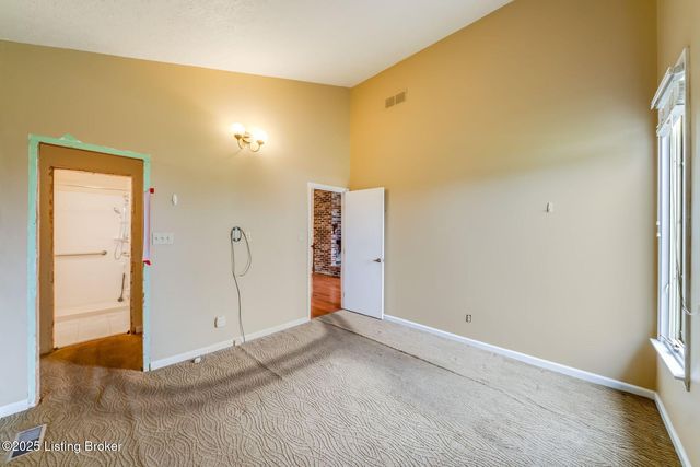 3521 Rock Rose Ln, La Grange, KY 40031