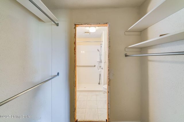 3521 Rock Rose Ln, La Grange, KY 40031