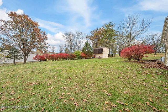 3521 Rock Rose Ln, La Grange, KY 40031