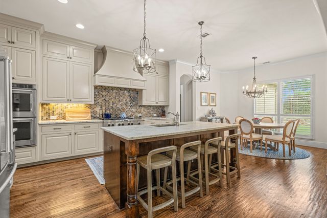 8621 Colina Terrace, Benbrook, TX 76126