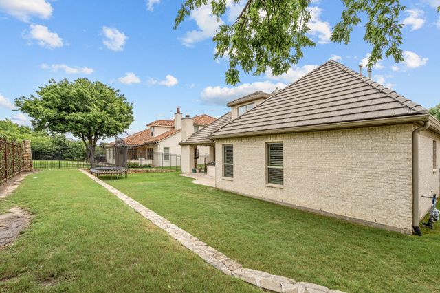 8621 Colina Terrace, Benbrook, TX 76126