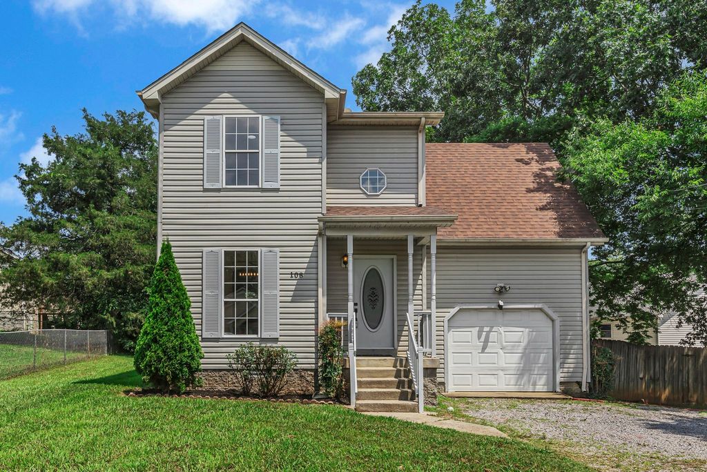 108 Heritage Cir, La Vergne, TN 37086