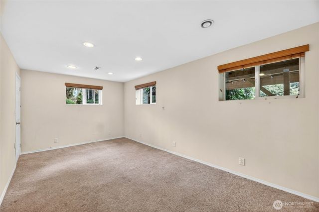 13459 SE 250th Court, Kent, WA 98042