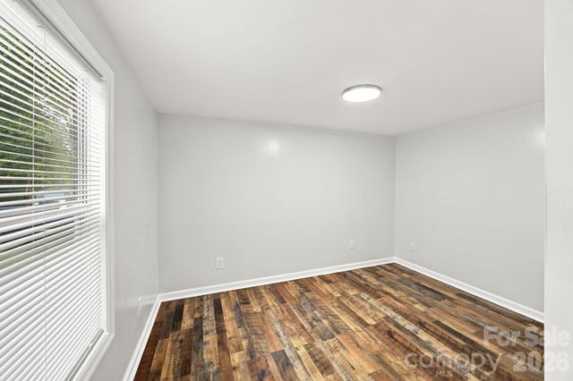 3250 Ole Country Lane, Claremont, NC 28610