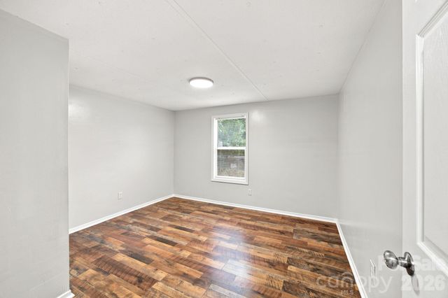 3250 Ole Country Lane, Claremont, NC 28610