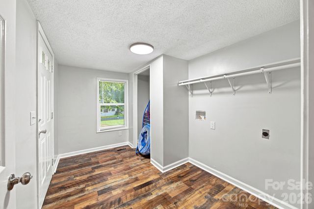 3250 Ole Country Lane, Claremont, NC 28610