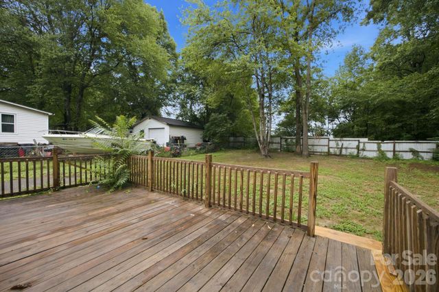 3250 Ole Country Lane, Claremont, NC 28610