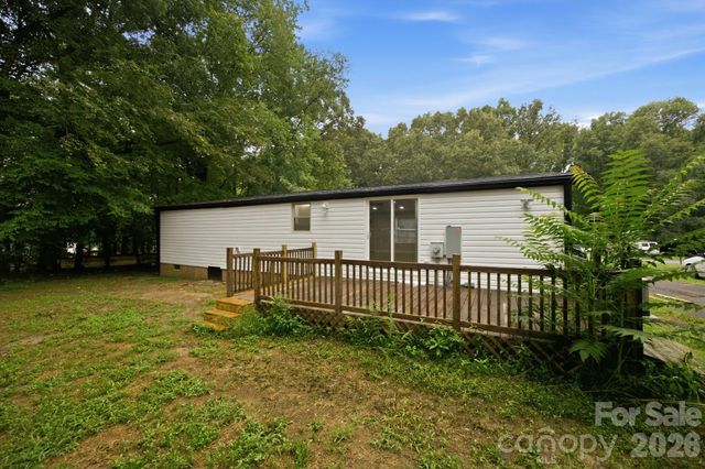 3250 Ole Country Lane, Claremont, NC 28610