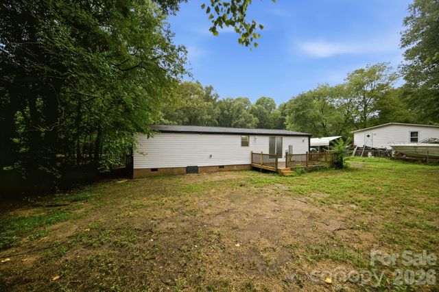 3250 Ole Country Lane, Claremont, NC 28610