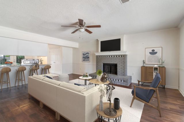 6289 KIRBY DOWNS DR, Memphis, TN 38115