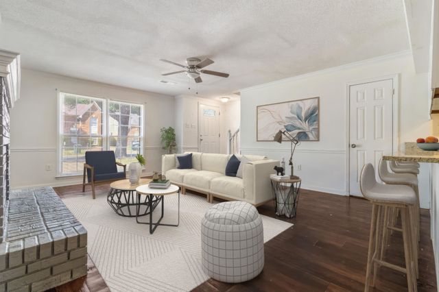 6289 KIRBY DOWNS DR, Memphis, TN 38115