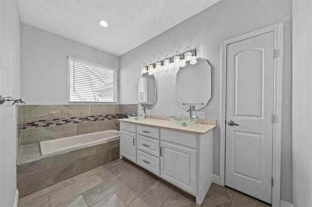 303 S Jackson Street, Spring Hill, KS 66083